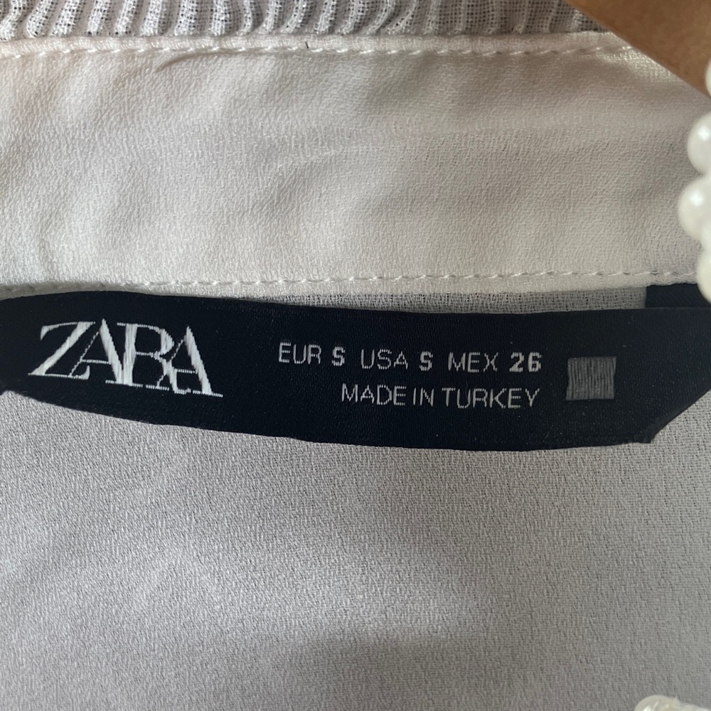 Zara White Button-Up Blouse - Picture 4 of 6